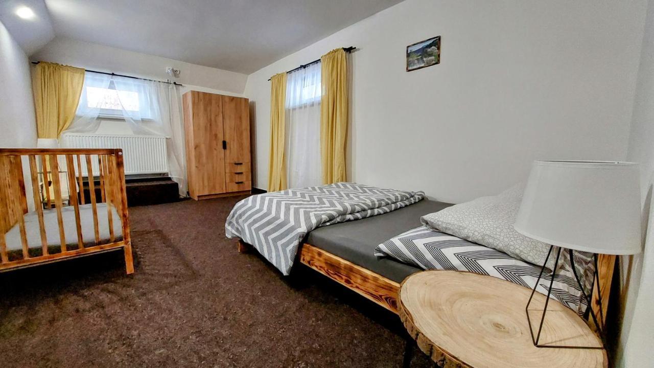Suteren "Podhoubi" Apartamento Broumov Exterior foto